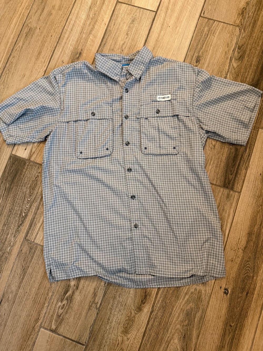 Magellan Outdoors Light Grey Windowpane Short Sleeve Button-Up Shirt